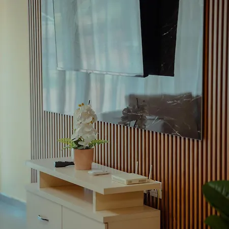 Aldis Apartment *