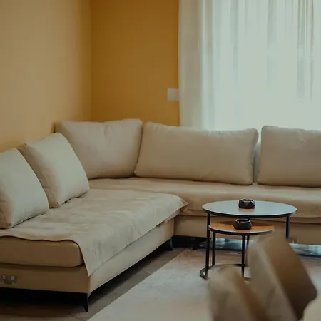 Aldis Apartment *